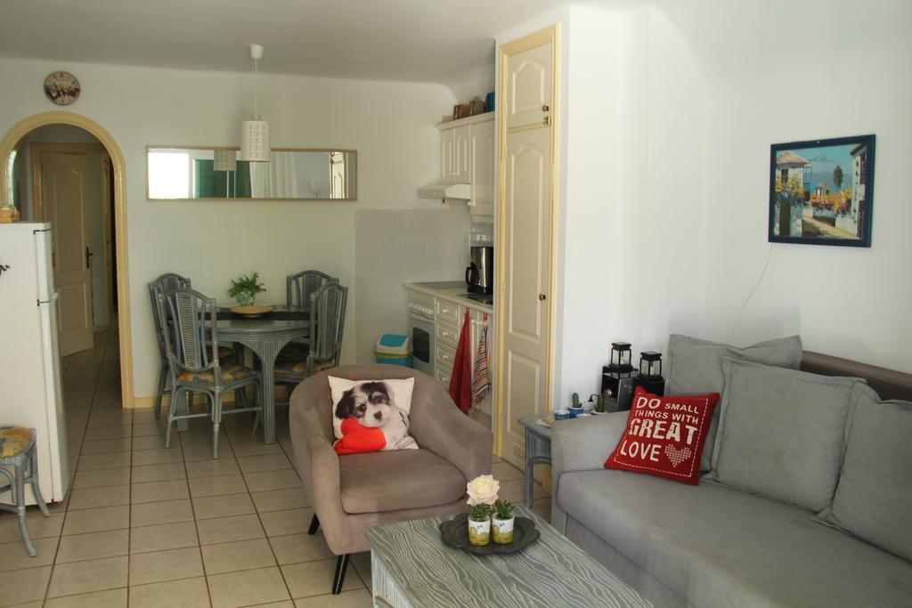 Rocas Del Mar Tenerife Apartment